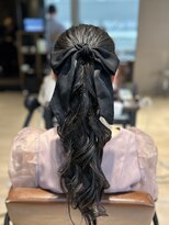 アフロート トウキョウ(AFLOAT TOKYO) 【高木美緒】大きなリボンが可愛いポニーテール アレンジ