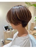 白髪ぼかしハイライトショート