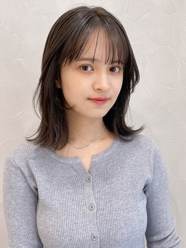 アグノス 青山(Agnos) ミニウルフ デジタルパーマ サイドバング 小顔 レイヤー