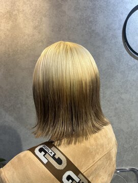 エン(en.) ♪毛先のブラウンが可愛い！デザインカラー