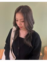 ウタ&nbsp;Sheer Gray