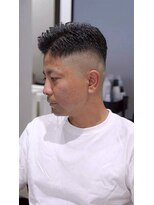 リーブル(Libre)&nbsp;サイドパート／七三分け/スキンフェード/バーバー/刈り上げ