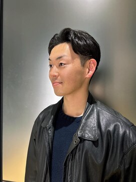 ザバーバー 青山(THE BARBER) 毛流れセンターパート