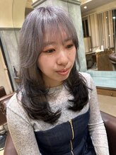 エール 生駒(aile Total Beauty Salon)&nbsp;レイヤーカット×デザインカラー