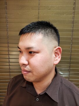ネオバーバースタイルパラディソ(NeoBarberStylePARADISO) メンズフェードクロップ