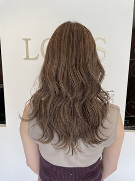 ラビスモア(Lovis moa) 魅力倍増カール/セミディ/シアーカラー/ダークアッシュ/姫カット