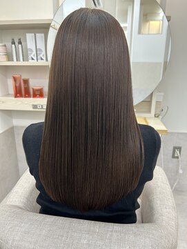 トゥーリ 春日店(tuuli) ツヤツヤストレート