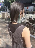 切りっぱなしボブ　グレージュ　インナーアッシュグリーン