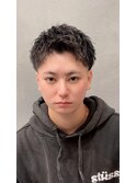 メンズツーブロックアップバングベリーショート