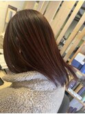 カラーを楽しむミディアムボブさん