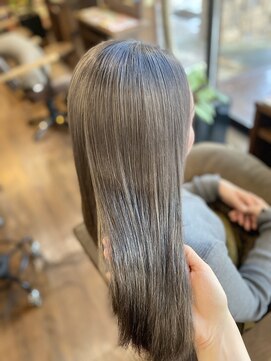 美容室 ルチア ハワイ(Luccica HAWAII) 【luccicaＨＡＷＡＩＩ/森麻乃】ホワイトグレージュ