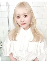 フウ(fuh)&nbsp;ベージュ/ブロンド/ホワイトベージュ/ハイトーン/ベージュカラー