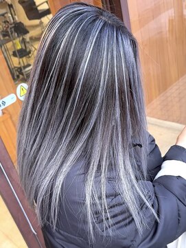 ブレイズヘアー(BLAZEhair) 【筋感ダントツ】コントラストバレイヤージュ×ブリーチ２回