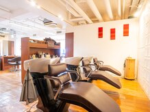 ヘアーメイクジェンテ(hair make gente)の雰囲気（個室になるスパルームで癒しの時間を。）