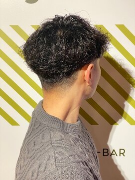 バーバーバー 四谷(BARBER-BAR) ビジネス爽やかツイストスパイラルパーマスタイル