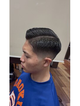 ヘアーサファリ(Hair Safari) スキンフェード パートスタイル