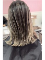 シャルティア(SHALLTIA) バレイヤージュ【山口ハイトーンカラー】【山口派手髪