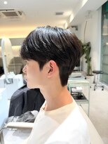 ノラ ウメダ(NORA UMEDA)&nbsp;韓国ヘア 毛流れマッシュ×ダウンパーマ×シースルー