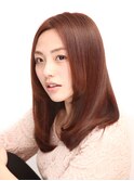 ラグジュアリーな質感が印象的なストレートセミディー【小岩】