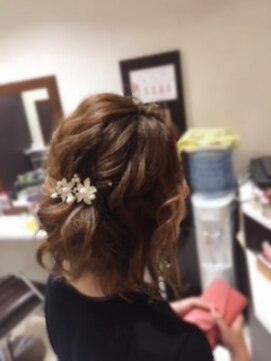 ヘアセットサロンエッジ(Edge) フワフワミディアムハーフアップ