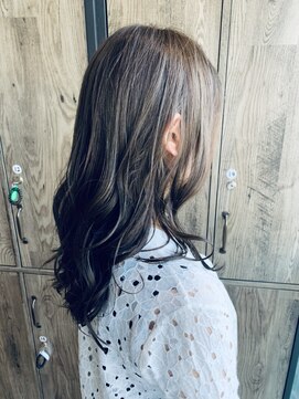 ルーディヘアーブランド(Ludi hair Brand) 細めハイライト