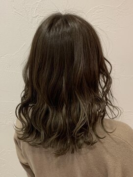 ムーナ(Muwna) ロングスタイル