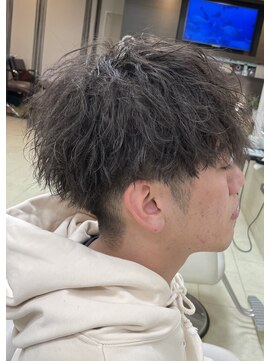 ロンドガルマン 名古屋(Lond GULLMAN) ツイストスパイラルパーマ一ヶ月後カットのみ刈り上げマッシュ