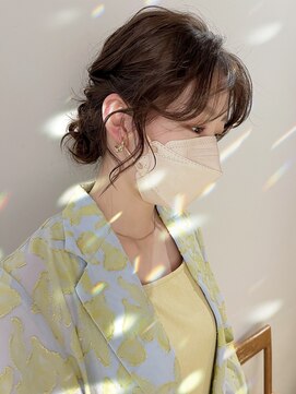 セブンベルベット(7 Velvet) 結婚式シニヨンヘアアレンジ_KAORISHINJYO