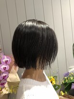 ジーク(SieG) 切りっぱなし大人ショートボブ
