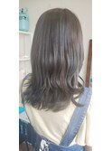 個性派メッシュ×ミディアムウルフ
