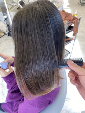 ロンドルーチェ 心斎橋(Lond luce) ダークアッシュ/ミディアムレイヤーカット［髪質改善/縮毛矯正］