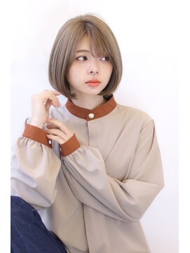 オーロ 西大寺店(ORO) ミルクティーベージュのフェミニンボブ