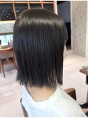 切りっぱなしボブ×アッシュグレージュ