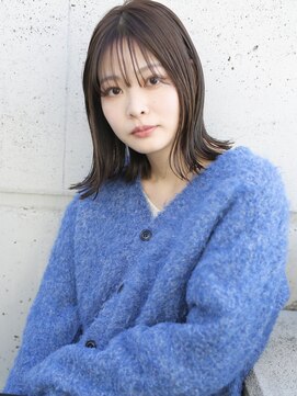 バース(BIRTH) 天神【BIRTH】外ハネ切りっぱなしボブ×アッシュカラー　4