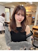 黒髪ボブルフネビージュワンレンくびレイヤーミディアムヘア