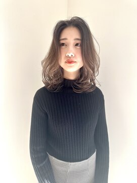 リノア 鵠沼海岸(LINOA) デザインカラー/レイヤーカット/ウェットヘア/オリーブベージュ