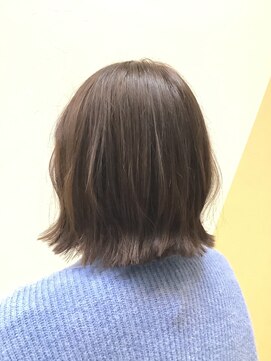 スプルース(spruce) ニュアンスハイライト×切りっぱなしボブ
