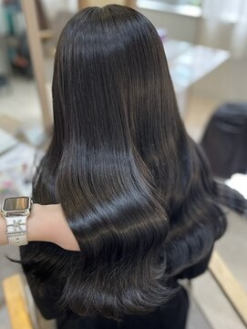 エス(Ess) 美髪/ワイドバング/ホワイトブロンド[髪質改善/ヘアセット/大宮]