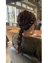 オーガニック ライフ 若葉 鶴ヶ島(organic+life) 20代30代大人可愛いお呼ばれスタイル編みおろしグレージュ