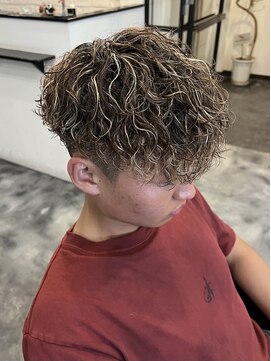 ビーテックバイゼン(B TECH by Zen) 【海外風】バロックパーマ × ハイライト