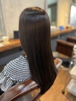 スローネ(THRONE)&nbsp;髪質改善酸性ストレートで艶髪／20代30代40代／新宿
