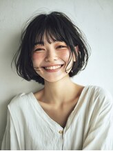 ヘアースパパズ(hairspaPAZ) ぱっつん前髪人気ツヤツヤネイビーブルーナチュラルボブ 祐天寺