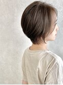 モノグレージュ×ショートボブ