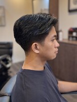 ジェイソン(JASON) ◆品格を纏う大人のテーパーフェード