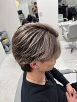 ワンズクロエ 原宿店(ONE's Chloe)&nbsp;刈り上げセンターパートリバースセンターパートニュアンスパーマ