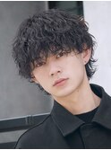 原宿波巻きスパイラルパーマラウンドマッシュウルフ刈り上げ黒髪