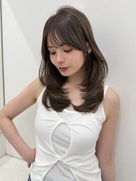 アイトーキョーエス 渋谷(AI TOKYO S) レイヤーカットオリーブベージュシースルーバング渋谷髪質改善