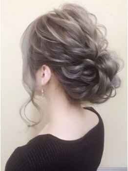 レーヴ リゾート 池袋(Reve resort)の写真/【パーティヘアセット¥3500】結婚式・二次会・女子会など特別な日はいつもと違う雰囲気に![池袋][池袋東口]