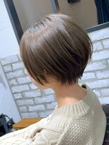 アヴァロン(AVALON)&nbsp;【春ショート】襟足スッキリ丸みショート×ハイライトカラー