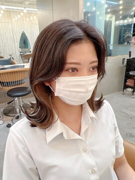 ロンドアジュール 横浜(Lond azur) ちらっと見えるイヤリングカラーが可愛い♪【ami】